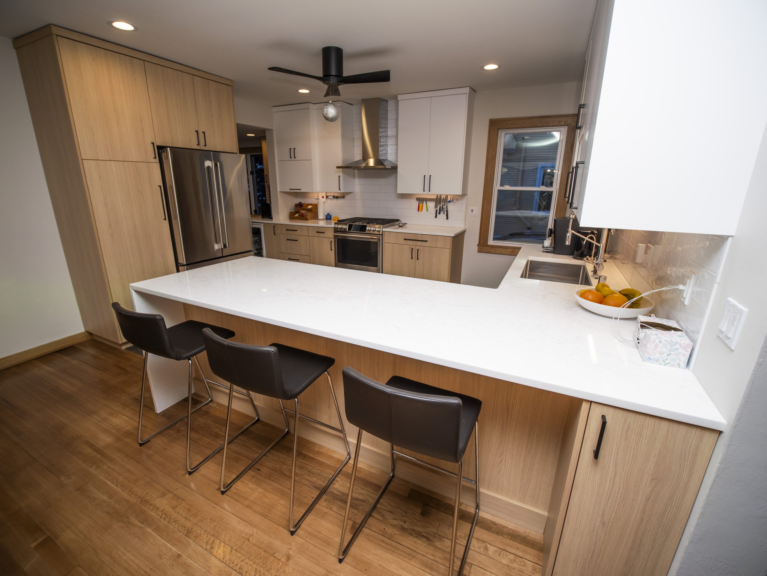 Designing a Functional & Stylish Small Kitchen in Western Springs